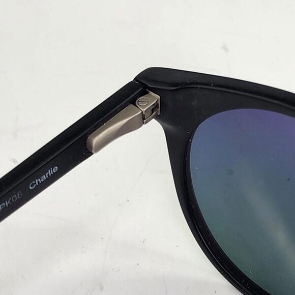 DIFF Eyewear Charlie Polarized Sunglasses Black, Mirror Lens - Picture 13 of 14
